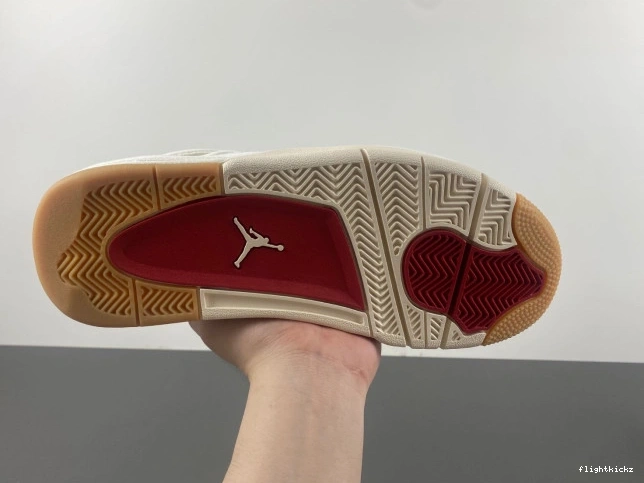 Jordan AO2571-100 Air Levi's x 'White' 4 1026